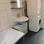 Iam 100 Qm 7 Betten ,schlafcouch, Mit Balkon, Kueche, 3 Schlafzimer, 2 Badezimmer *