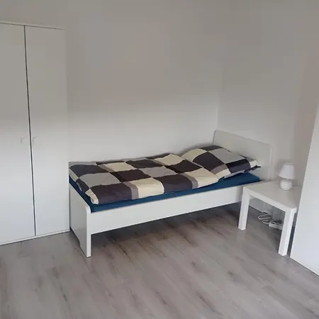 Iam 100 Qm 7 Betten ,schlafcouch, Mit Balkon, Kueche, 3 Schlafzimer, 2 Badezimmer