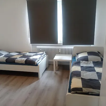 Iam 100 Qm 7 Betten ,schlafcouch, Mit Balkon, Kueche, 3 Schlafzimer, 2 Badezimmer פלטנברג