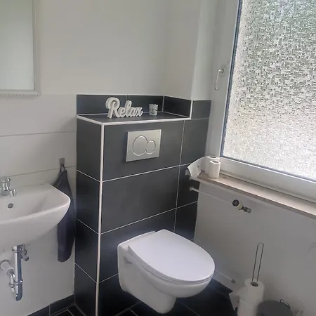 Iam 100 Qm 7 Betten ,schlafcouch, Mit Balkon, Kueche, 3 Schlafzimer, 2 Badezimmer פלטנברג