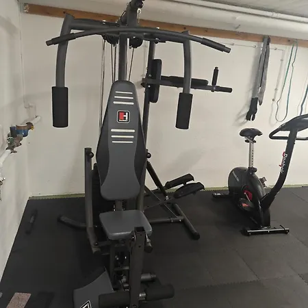 Iam 100 Qm 7 Betten ,schlafcouch, Mit Balkon, Kueche, 3 Schlafzimer, 2 Badezimmer פלטנברג