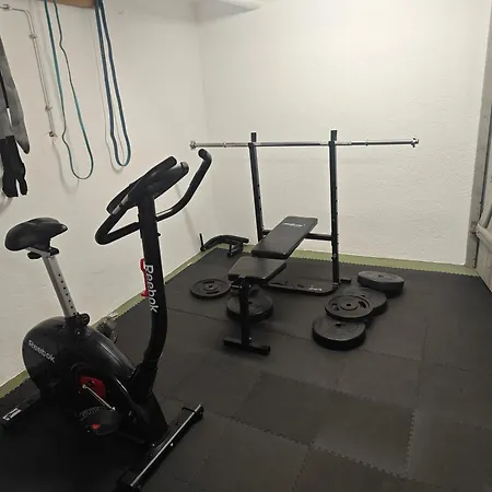 Iam 100 Qm 7 Betten ,schlafcouch, Mit Balkon, Kueche, 3 Schlafzimer, 2 Badezimmer * פלטנברג