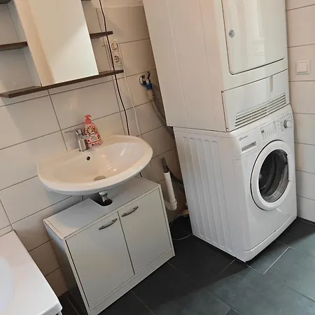 Iam 100 Qm 7 Betten ,schlafcouch, Mit Balkon, Kueche, 3 Schlafzimer, 2 Badezimmer דירה