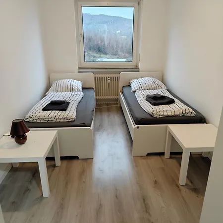 דירה Iam 100 Qm 7 Betten ,schlafcouch, Mit Balkon, Kueche, 3 Schlafzimer, 2 Badezimmer