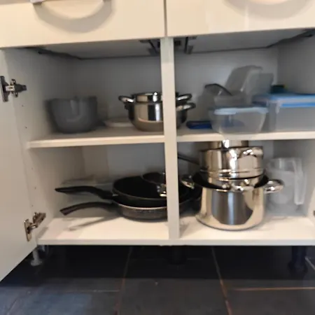 Iam 100 Qm 7 Betten ,schlafcouch, Mit Balkon, Kueche, 3 Schlafzimer, 2 Badezimmer דירה