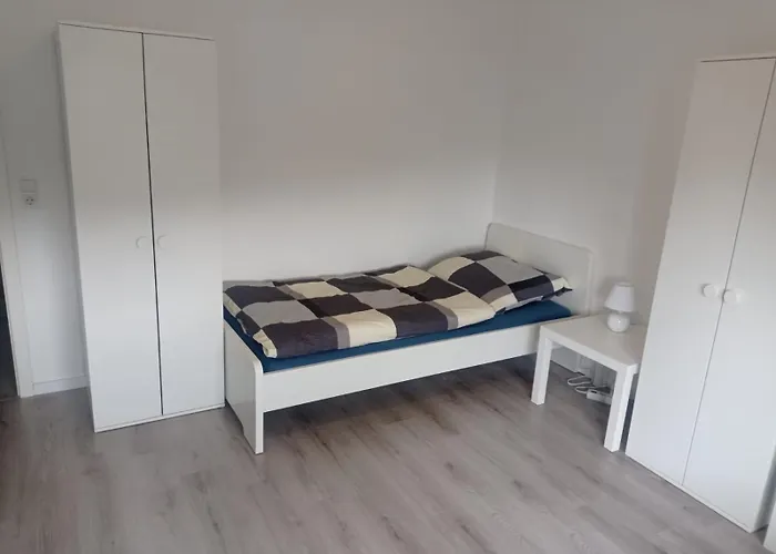 Iam 100 Qm 7 Betten ,schlafcouch, Mit Balkon, Kueche, 3 Schlafzimer, 2 Badezimmer