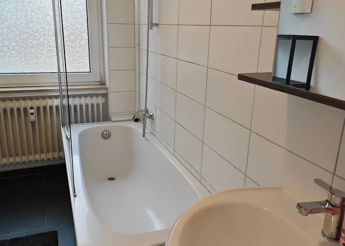 Iam 100 Qm 7 Betten ,schlafcouch, Mit Balkon, Kueche, 3 Schlafzimer, 2 Badezimmer *