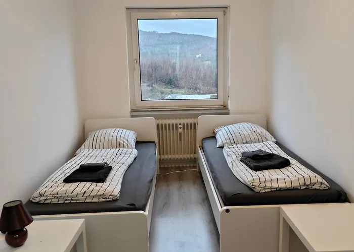 Lejlighed Iam 100 Qm 7 Betten ,schlafcouch, Mit Balkon, Kueche, 3 Schlafzimer, 2 Badezimmer Plettenberg