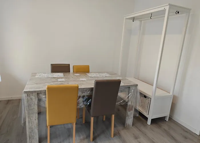 Iam 100 Qm 7 Betten ,schlafcouch, Mit Balkon, Kueche, 3 Schlafzimer, 2 Badezimmer Lejlighed Plettenberg